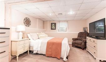 180 Mesa Dr, North Kingstown, RI 02852