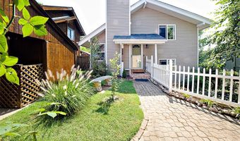 418 Great Hill Dr, Ballwin, MO 63021