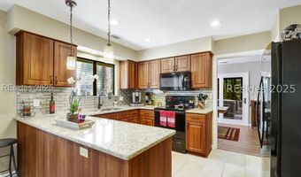 27 Arrow Wood Rd, Hilton Head Island, SC 29926