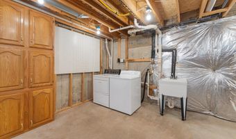 43868 STRONGHOLD Ct, Ashburn, VA 20147