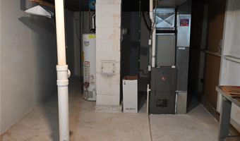 9510 Lydell Dr, Affton, MO 63123