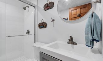 91 S Ronald Ave S, Bayville, NJ 08721
