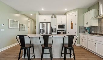 1592 Grayhawk Dr, Basehor, KS 66007