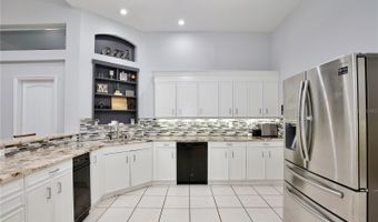 1726 MAJESTIC OAK Dr, Apopka, FL 32712