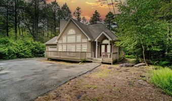 15 Shakespeare Dr, Albrightsville, PA 18210