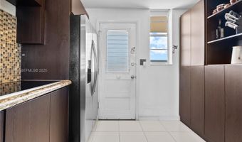 2999 POINT EAST Dr C-502, Aventura, FL 33160