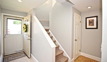66 Girard Ave 312, Newport, RI 02840