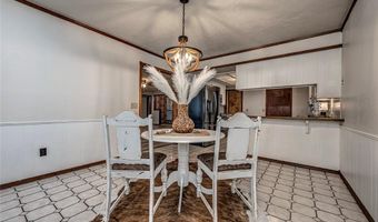 3208 California Ave, Chickasha, OK 73018