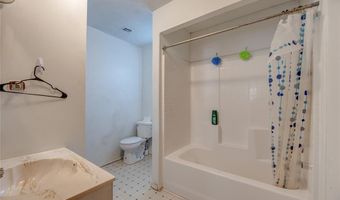 316 S 6th St, Chickasha, OK 73018