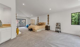 6066 Lake Lindero Dr, Agoura Hills, CA 91301