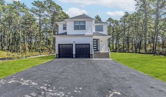 187 Grand Central Pkwy, Bayville, NJ 08721