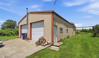 17274 Kansas Ave, Basehor, KS 66012