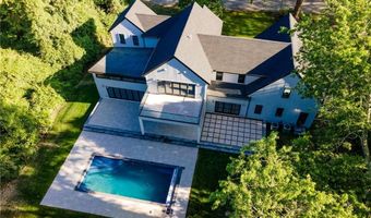 19 Castle Rd, Narragansett, RI 02882