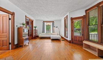 403 N Locust St, Adrian, MI 49221