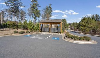 669 Fairway Dr, Acworth, GA 30101