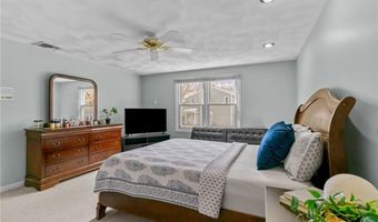 44 Knoll Pl D, North Providence, RI 02904