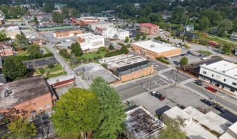 121 NW Russell Rd, Abingdon, VA 24210