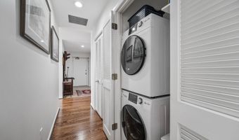 706 PRINCE St 4, Alexandria, VA 22314