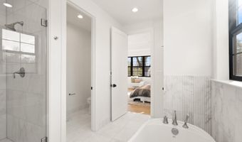 5804 RIDGEFIELD Rd, Bethesda, MD 20816