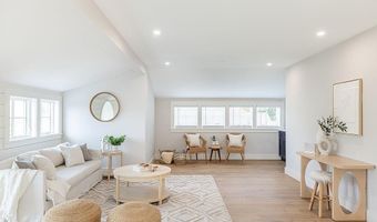 84 Coggeshall Ave, Newport, RI 02840