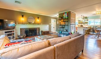 190 Crestview Dr, Abingdon, VA 24210