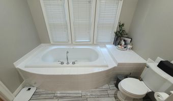 8765 Running Deer Ln SE, Alto, MI 49302