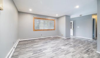 118 Coolidge Ave, Amityville, NY 11701