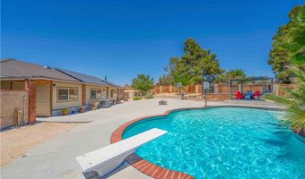 19989 Cronese Ln, Apple Valley, CA 92308