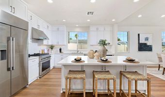 2 W Pine St, Altadena, CA 91001
