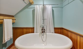 155 Sweeney Ln, Cambridge, VT 05464