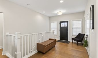 705 35th St SW, Altoona, IA 50009