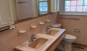 4254 Washington St, Ayden, NC 28513