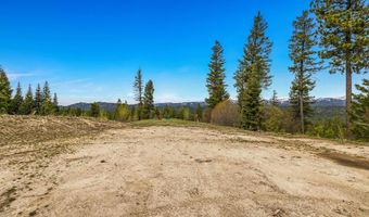 6 Urban Ln, Cascade, ID 83611