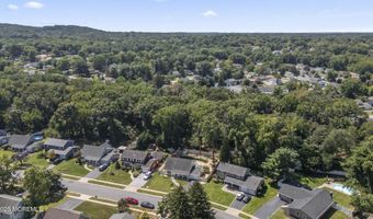 47 Overlea Ln, Aberdeen, NJ 07747