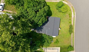 5141 BRADFIELD Dr, Annandale, VA 22003