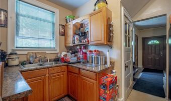 531 Fernwood Dr, Akron, OH 44320