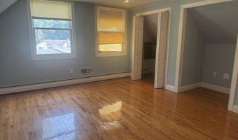 28 Irongate Ln, Aberdeen, NJ 07747