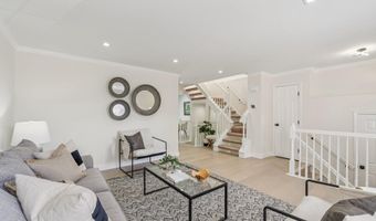 43501 POSTRAIL Sq, Ashburn, VA 20147