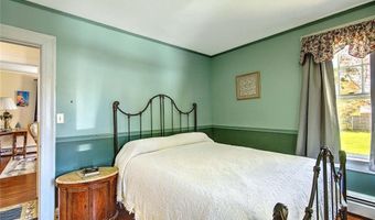 119 Alfred Drowne Rd, Barrington, RI 02806