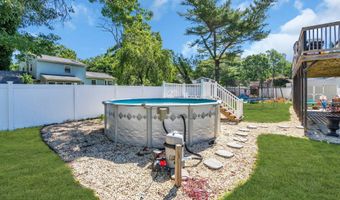 3 Widgeon Dr, Bayville, NJ 08721