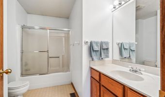 8256 NW 26th St, Ankeny, IA 50023