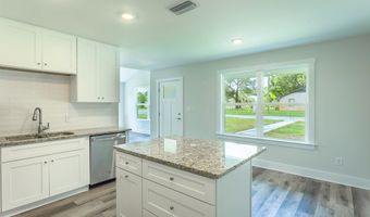 215 15th St, Apalachicola, FL 32320