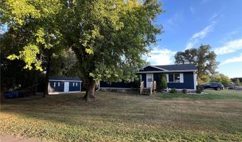 856 Colgate St, Big Stone City, SD 57216