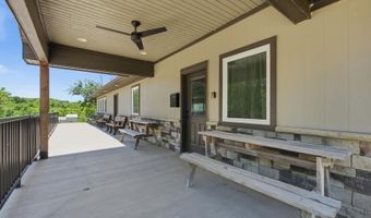 15586 Cedar Ln, Basehor, KS 66007