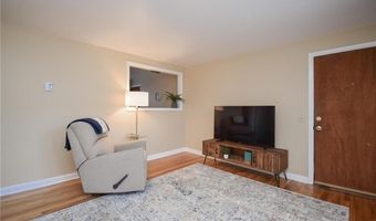 70 Carroll Ave 509, Newport, RI 02840