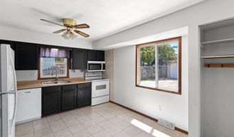 1513 E PLAZA Dr, Appleton, WI 54915