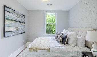1429 5TH St NW, Washington, DC 20001