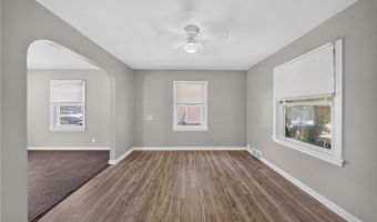 378 Hillwood Dr, Akron, OH 44320