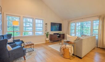 158 Stadley Rough Rd, Danbury, CT 06811