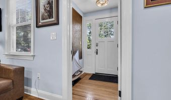 700 Halliard Ave, Beachwood, NJ 08722